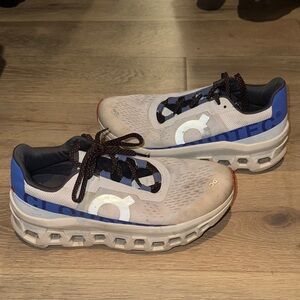 On Cloud Athletic Shoes